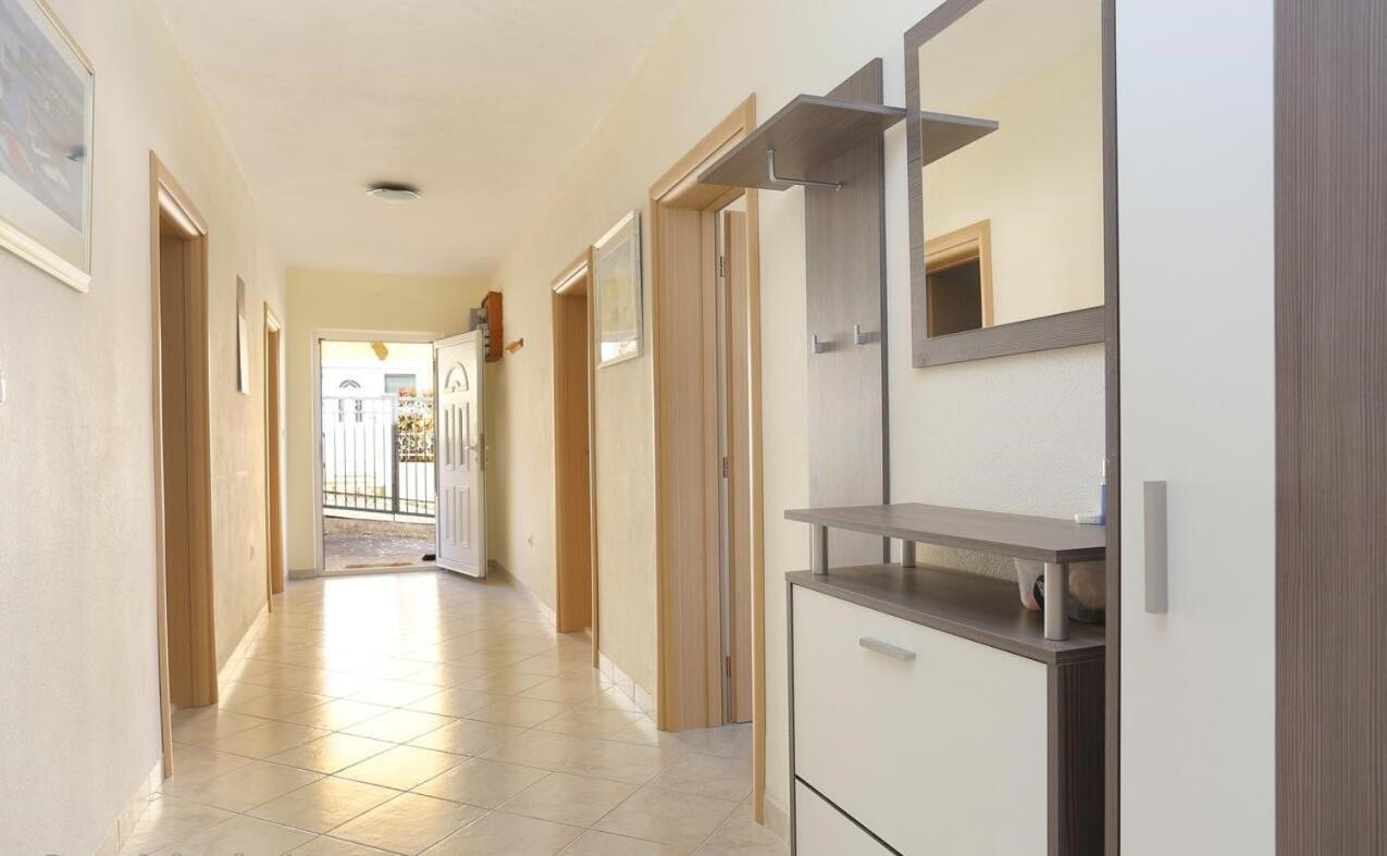Katja Apartment トロギール エクステリア 写真